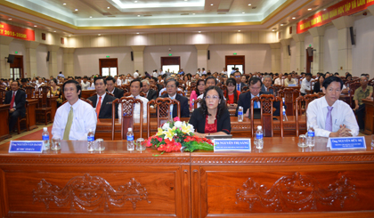 Lãnh đạo tỉnh tham dự lễ kỷ niệm.