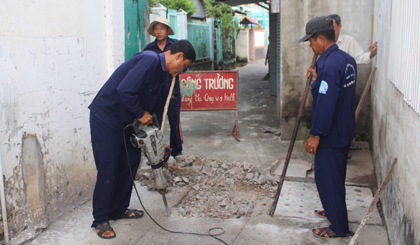 Di dời cống thoát nước.