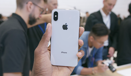 Điện thoại iPhone X của Apple đã 