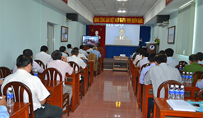 Quang cảnh tại điểm cầu Tiền Giang