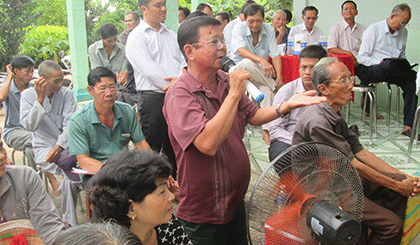 Cử tri xã Mỹ Lương phát biểu ý kiến 