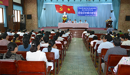 Quang cảnh buổi tiếp xúc