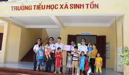 Việc học ở Trường Sa luôn được quan tâm.