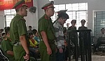 Một tiếng nẹt pô và 19 năm tù cho tính côn đồ