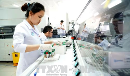Phòng xét nghiệm Bệnh viện Chợ Rẫy đạt chuẩn quốc tế Westgard VP. Ảnh: TTXVN 