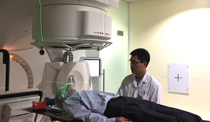 Các phương pháp điều trị ung thư phổ biến hiện nay bao gồm phẫu thuật, hoá trị, xạ trị và chăm sóc giảm nhẹ. Ảnh: VGP/Thúy Hà