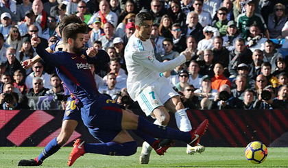 Ronaldo tỏ ra rất vô duyên