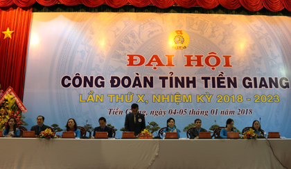 Đoàn Chủ tịch đại hội