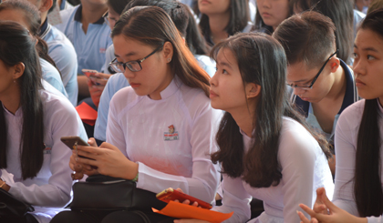 Học sinh cần được định hướng để sử dụng mạng xã hội hiệu quả.	Ảnh: TUẤN LÂM