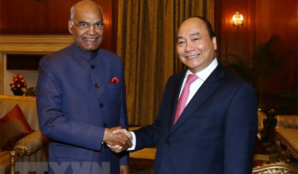 Thủ tướng Nguyễn Xuân Phúc hội kiến với Tổng thống Ấn Độ Ram Nath Kovind. Ảnh: Thống Nhất/TTXVN