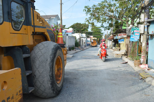 Các phương tiện nhỏ có thể di chuyển trên trục đường.