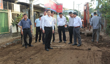 Đường Hoàng Việt ngày 16-12-2017 trước chỉ đạo của Chủ tịch UBND tỉnh.