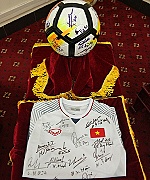 Món quà Đội tuyển U23 tặng Thủ tướng có giá 20 tỷ đồng