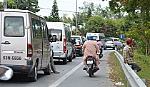 Mùng 2 Tết, lượng xe qua cầu Rạch Miễu tăng cao
