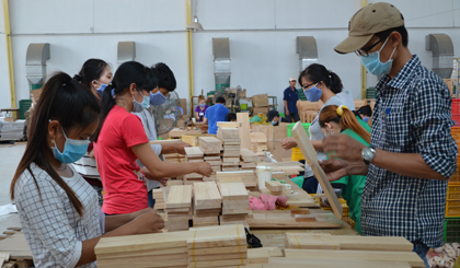 Tỉnh tiếp tục tập trung cải thiện môi trường kinh doanh, thu hút đầu tư.