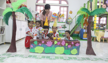 Xây dựng trường mầm non lấy trẻ làm trung tâm đang tạo nhiều hiệu ứng tích cực ở bậc học mầm non. 