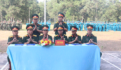 Ký kết giao ước thi đua năm 2018 giữa các đơn vị.