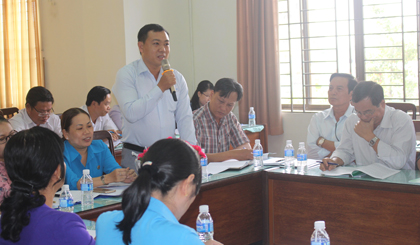 Đại diện Công ty TNHH Dụ Đức Việt Nam phát biểu ý kiến tại buổi tọa đàm.