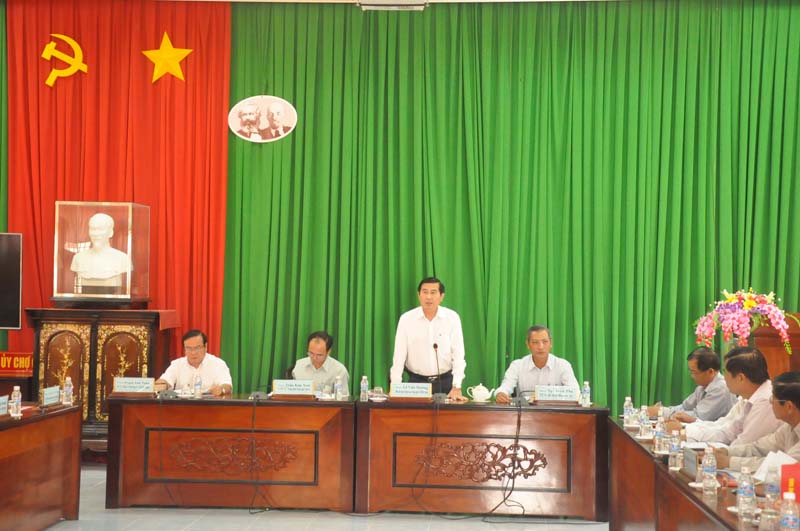 Quang cảnh buổi làm việc.