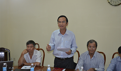 Đại biểu đóng góp ý kiến tại buổi họp