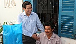 Chủ tịch UBND tỉnh thăm hỏi công nhân bị tai nạn lao động