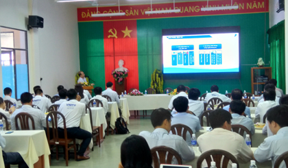 các đại biểu tham dự hội thảo.