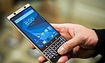 BlackBerry chào sân mẫu Key 2 bàn phím QWERTY tiếp theo