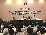Bức xúc với thời gian chờ khám và nhà vệ sinh của bệnh viện