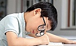 Những sai lầm gây cận thị nặng bạn nên biết