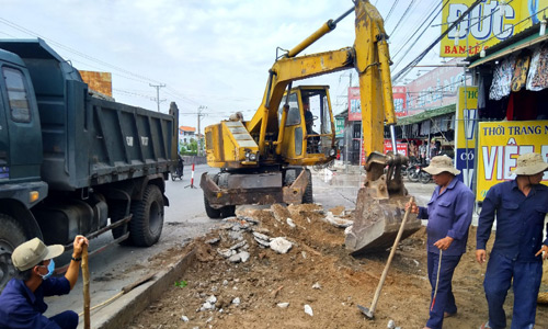 Các đơn vị tiến hành thi công.