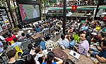 Lửng lơ và đánh đố người xem