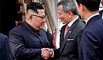 Hình ảnh đầu tiên của nhà lãnh đạo Kim Jong-un khi tới Singapore