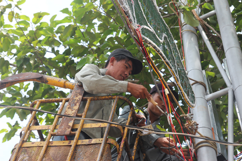 Trang trí đèn led trên đường Lý Thường Kiệt.
