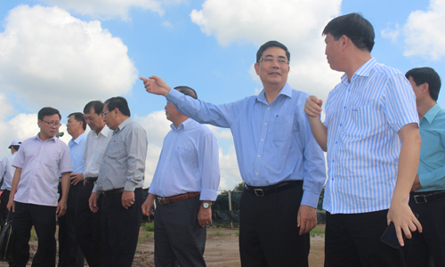 Đoàn công tác khảo sát tại Công ty TNHH sản xuất chế biến nông sản Cát Tường.