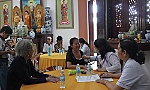 Khám bệnh và trao 300 phần quà cho người có hoàn cảnh khó khăn