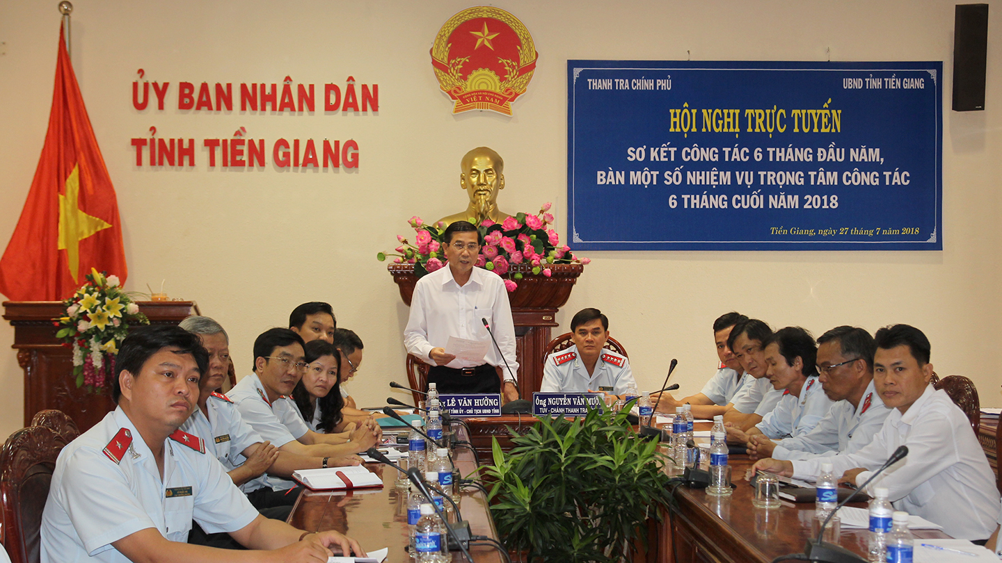 Chủ tịch UBND tỉnh Lê Văn Hưởng phát biểu ý kiến thảo luận tại điểm cầu Tiền Giang.