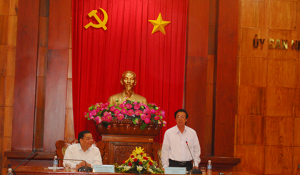 Bí thư Tỉnh ủy Tiền Giang phát biểu tại buổi làm việc.