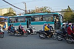 Hàng loạt xe chở công nhân bị xử lý vi phạm