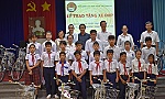 Trao tặng 20 xe đạp cho học sinh có hoàn cảnh khó khăn