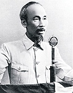 Câu chuyện về chiếc áo Bác mặc ngày 2-9-1945