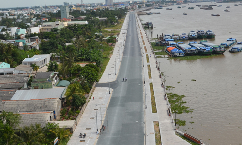 Khu vực Bờ kè sông Tiền đang được sự quan tâm của các nhà đầu tư.
