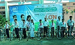 Trao 95 suất học bổng 