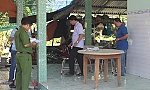 Truy tìm nhóm thanh niên xông vào nhà chém người