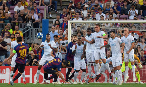 Messi tỏa sáng giúp Barca nghiền nát PSV. Ảnh: Bongdaplus.vn