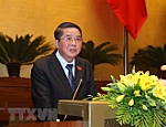 Không bố trí kinh phí mua xe công, giảm mạnh chi cho lễ hội