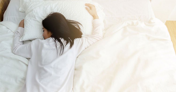 Người không có giờ ngủ nhất định thường nặng cân hơn, ít khỏe mạnh hơn...