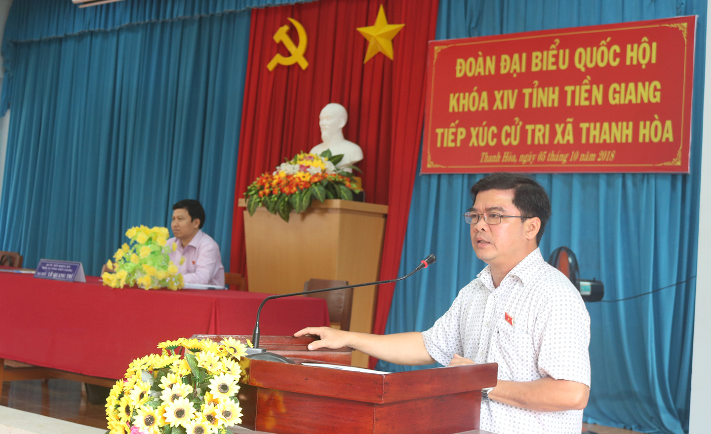 Đại biểu Nguyễn Thanh Hải trả lời các ý kiến của cử tri.