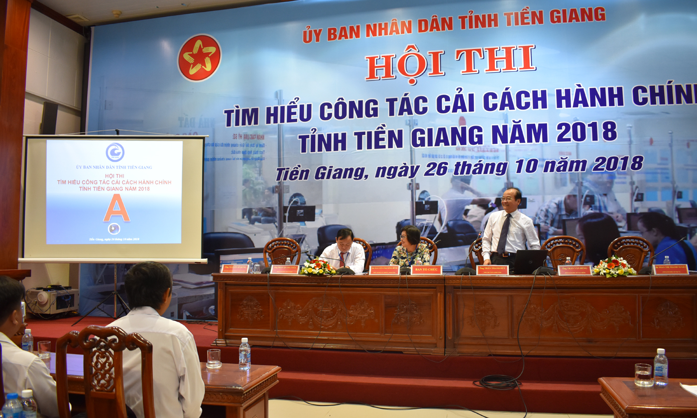 Đồng chí Trần Thanh Đức chọn đề thi