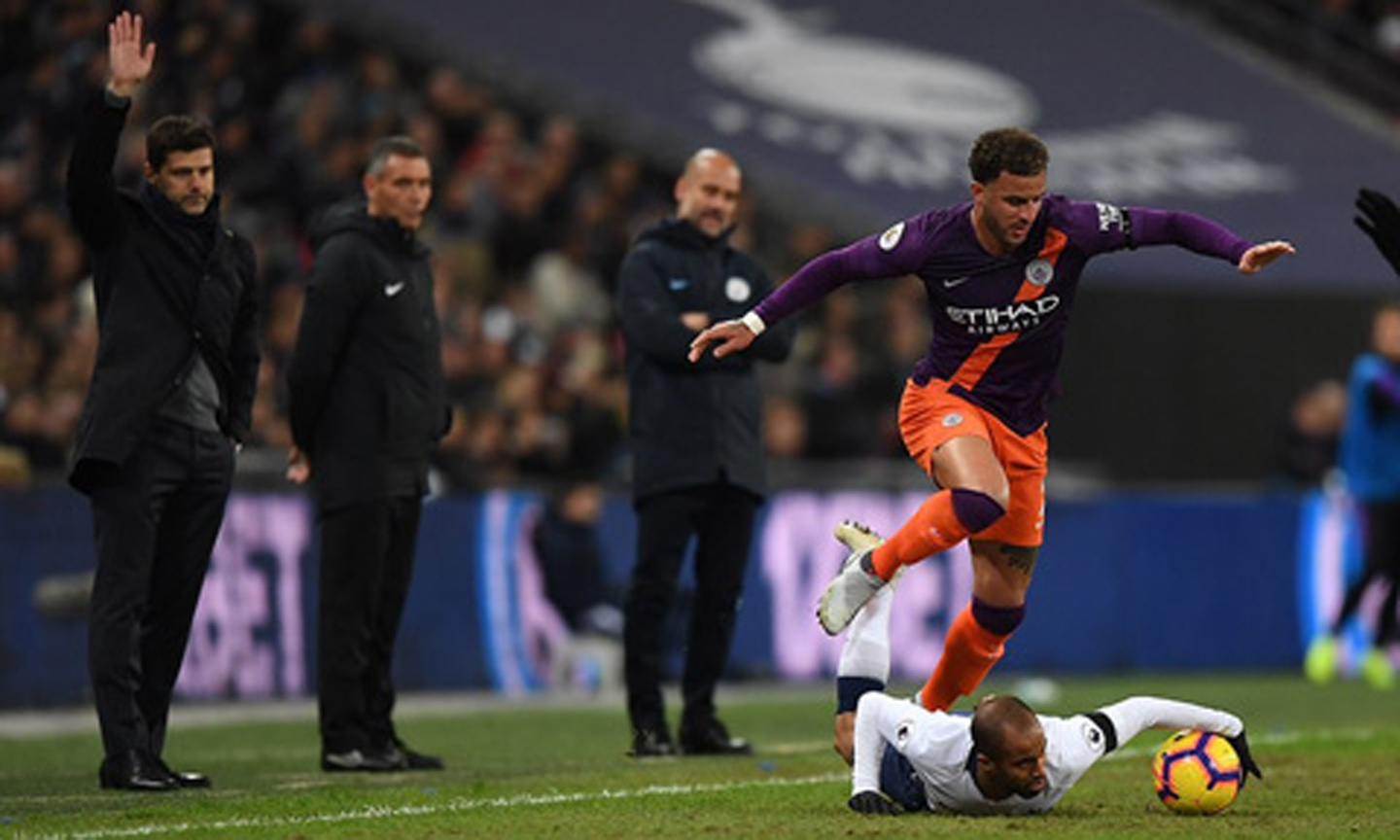 Tottenham vẫn dưới Man City một bậc.