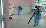 Khử trùng ổ dịch tay chân miệng tại Trường Mầm non xã Thạnh Mỹ